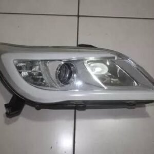 PAR DE FAROL X60 2018