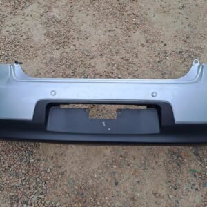 Tampa e Para-choque traseiro Livina 2012